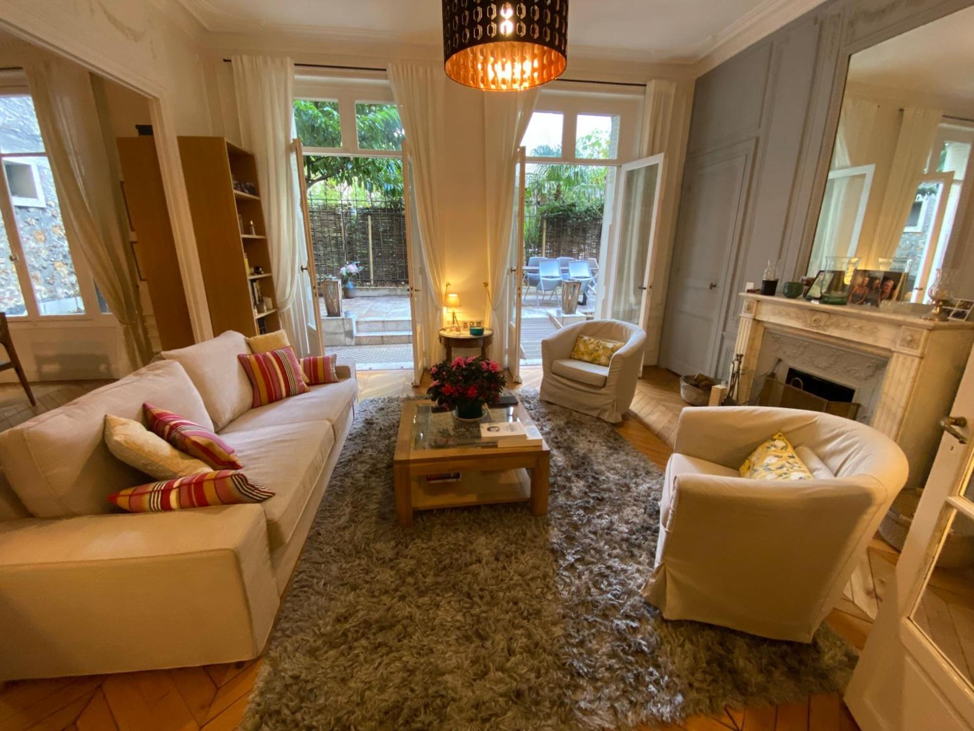 Appartement Magnifique Avec Terrasse A Cote De La Tour Eiffel